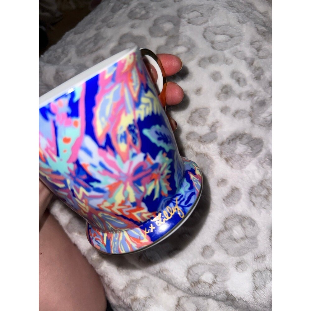 Lilly Pulitzer Mug - Picture 2 of 5